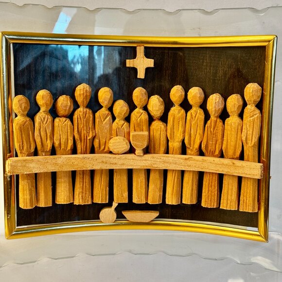 The Last Supper Scene 3D Hand Carved Wood Free Standing Curve Edge Glass Frame - Picture 2 of 13